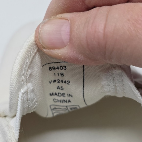 Lands' End Mens 11B White Slip On Casual Sneakers Round Toe Comfort - Picture 5 of 6